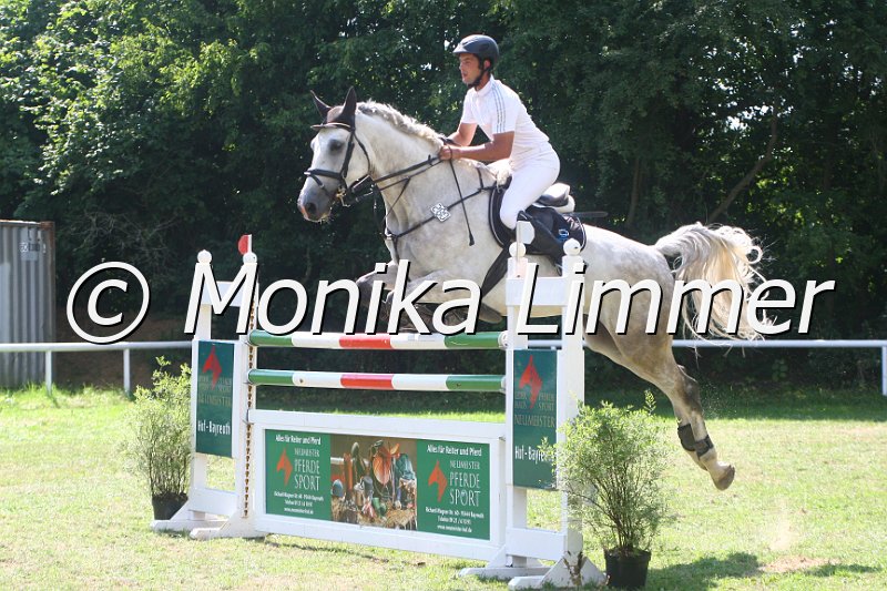 308M3521_Christels Boy_Spring_Sx.JPG